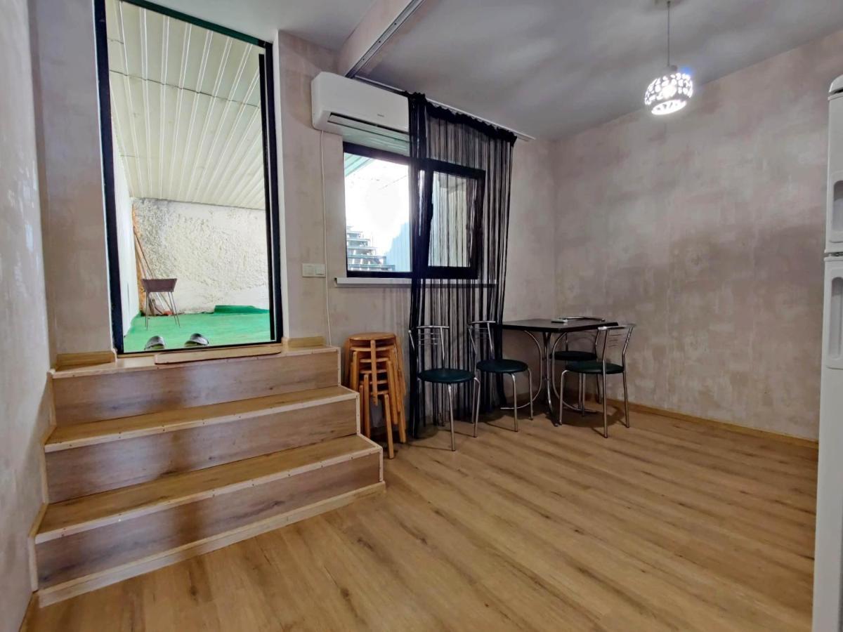 Vip Apartments Sovinion Odessa Exterior foto