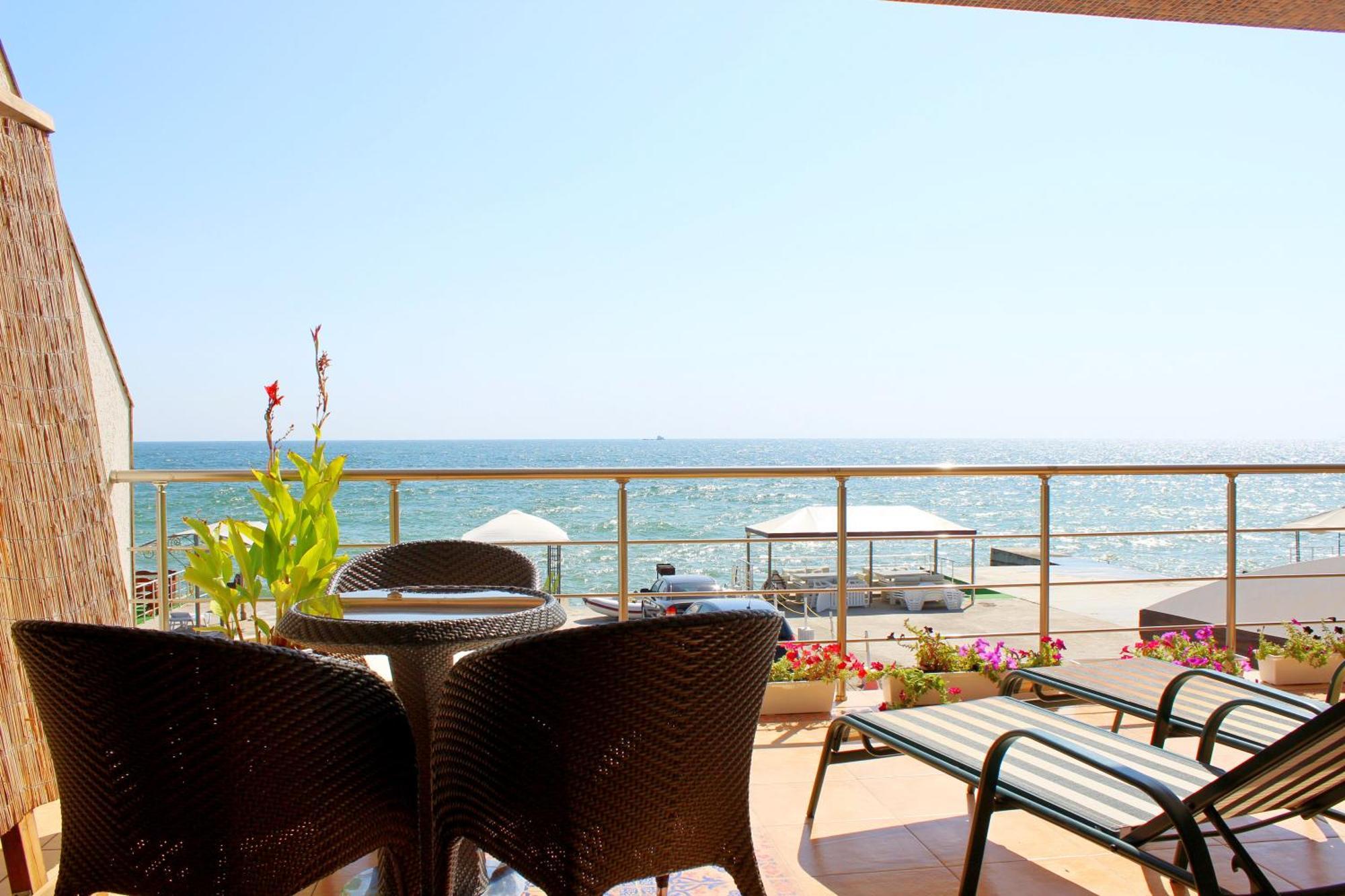 Vip Apartments Sovinion Odessa Exterior foto