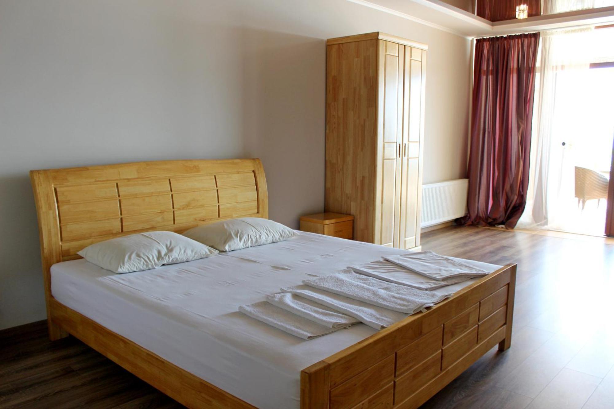 Vip Apartments Sovinion Odessa Exterior foto