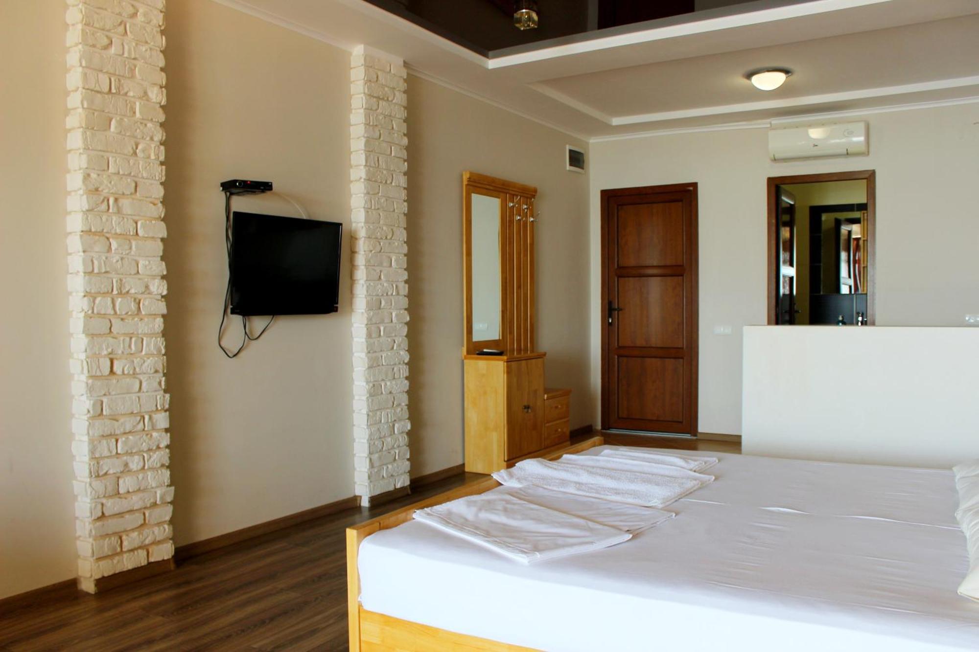Vip Apartments Sovinion Odessa Exterior foto